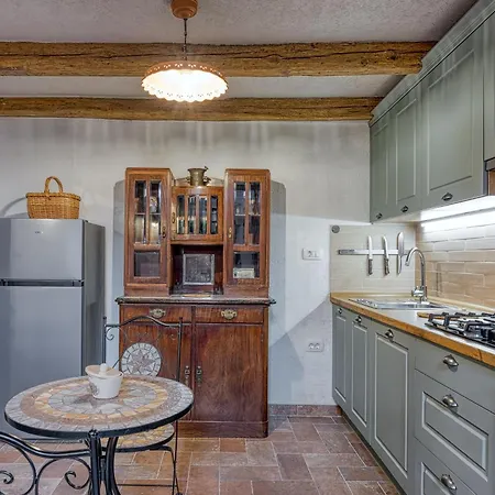 Istrian Hideaway Anton - Happy Apartment Koper