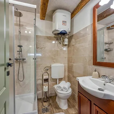 Appartement Anton's Istrian Stone House Near - Happy Koper