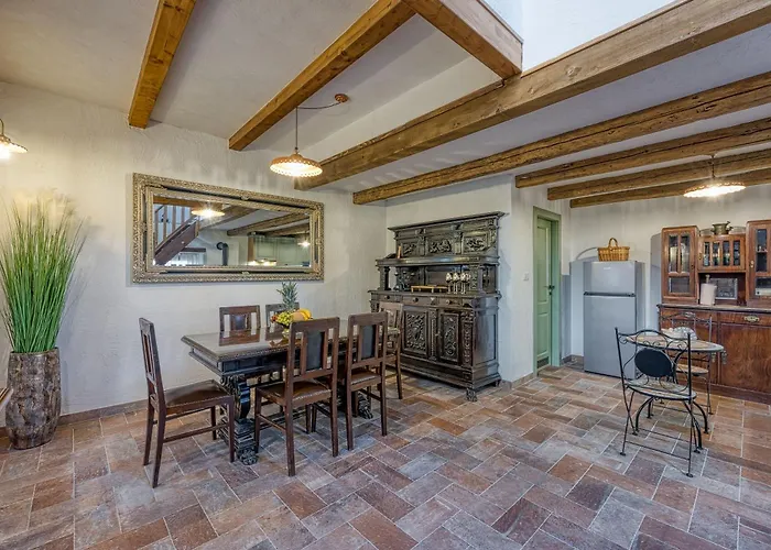 Istrian Hideaway Anton - Happy Apartment Koper